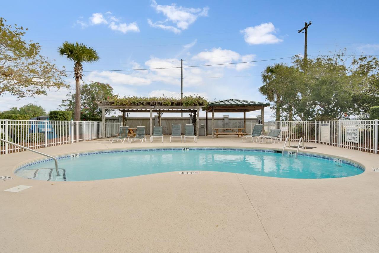 Marsh Winds Vila Folly Beach Exterior foto